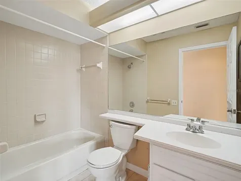6643 Oakbrooke Circle Bradenton FL 34202