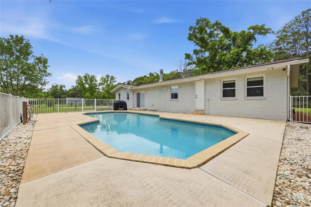 7416 SW 75th Street Gainesville FL 32608