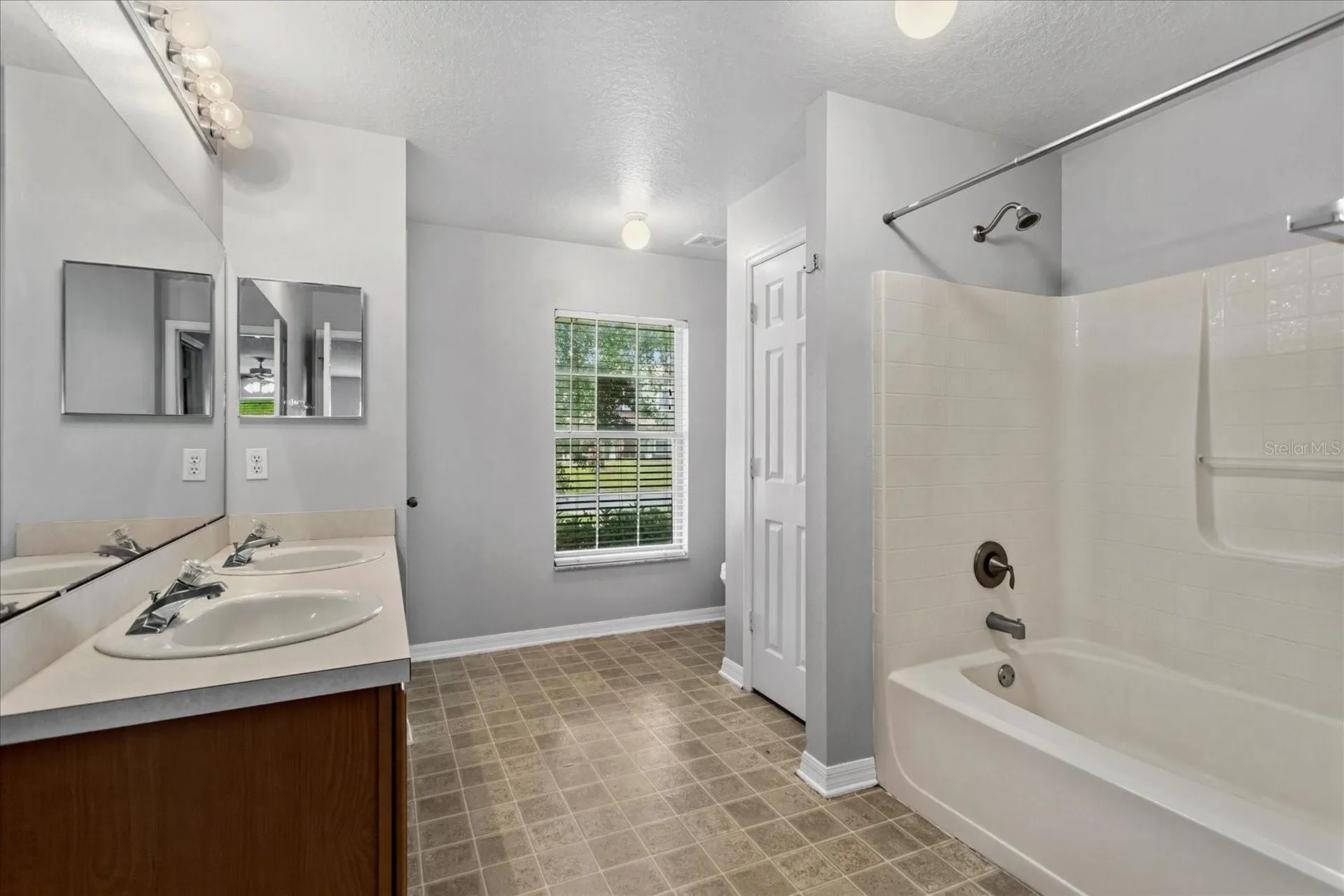 1882 Vale Drive Clermont FL 34711
