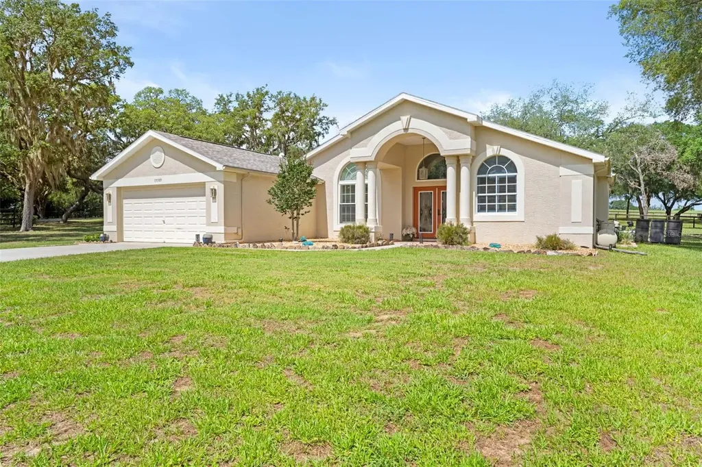 19509 Paso Fino Way Dade City FL 33523