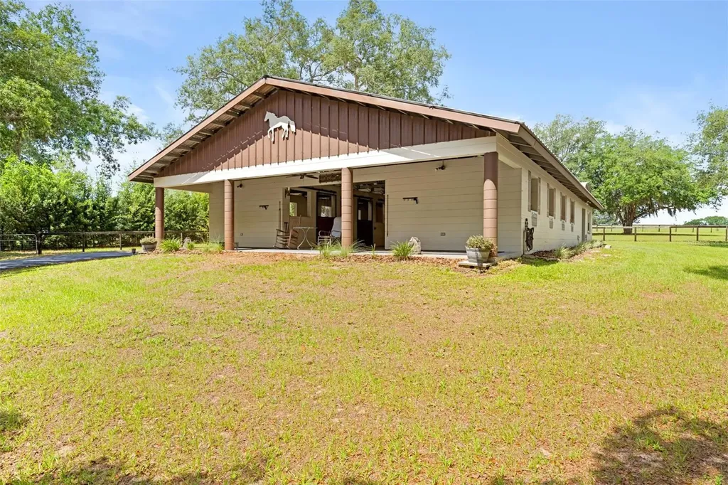 19509 Paso Fino Way Dade City FL 33523