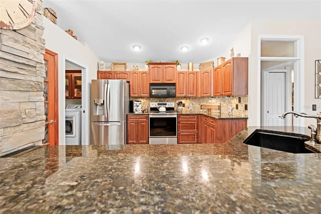 19509 Paso Fino Way Dade City FL 33523