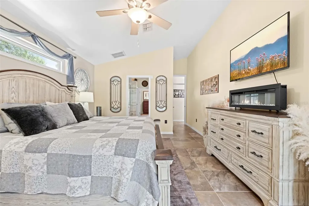 19509 Paso Fino Way Dade City FL 33523