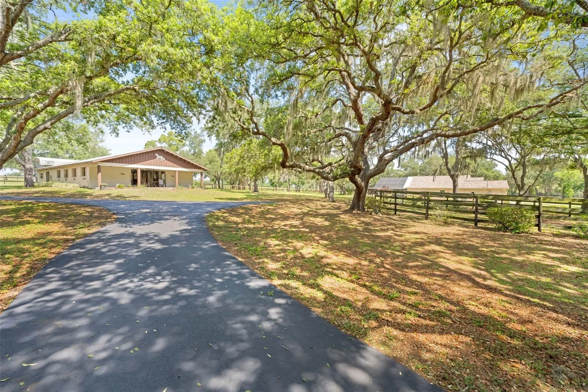 19509 Paso Fino Way Dade City FL 33523