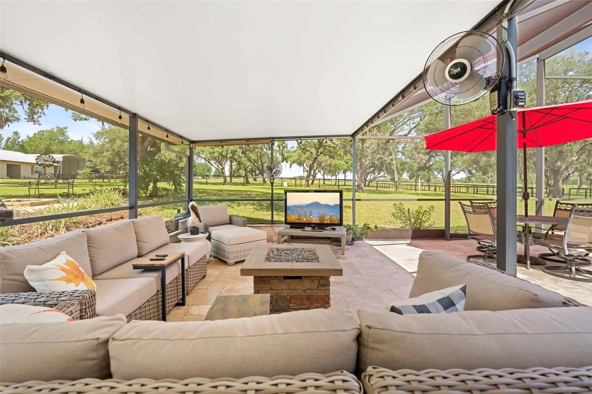 19509 Paso Fino Way Dade City FL 33523