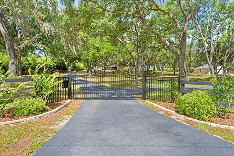 19509 Paso Fino Way Dade City FL 33523