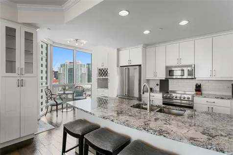 450 Knights Run Avenue Tampa FL 33602