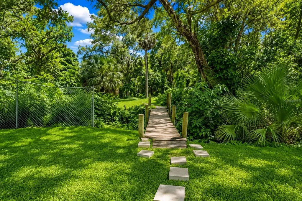 Riverview Drive Riverview FL 33578