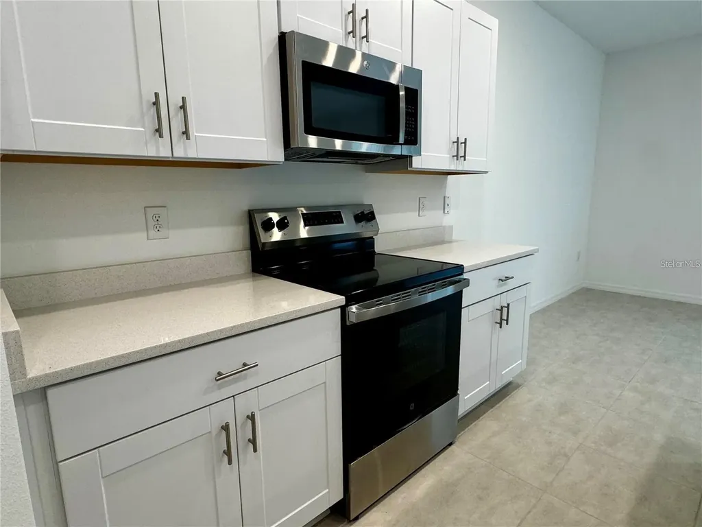 3037 Canary Avenue Davenport FL 33837