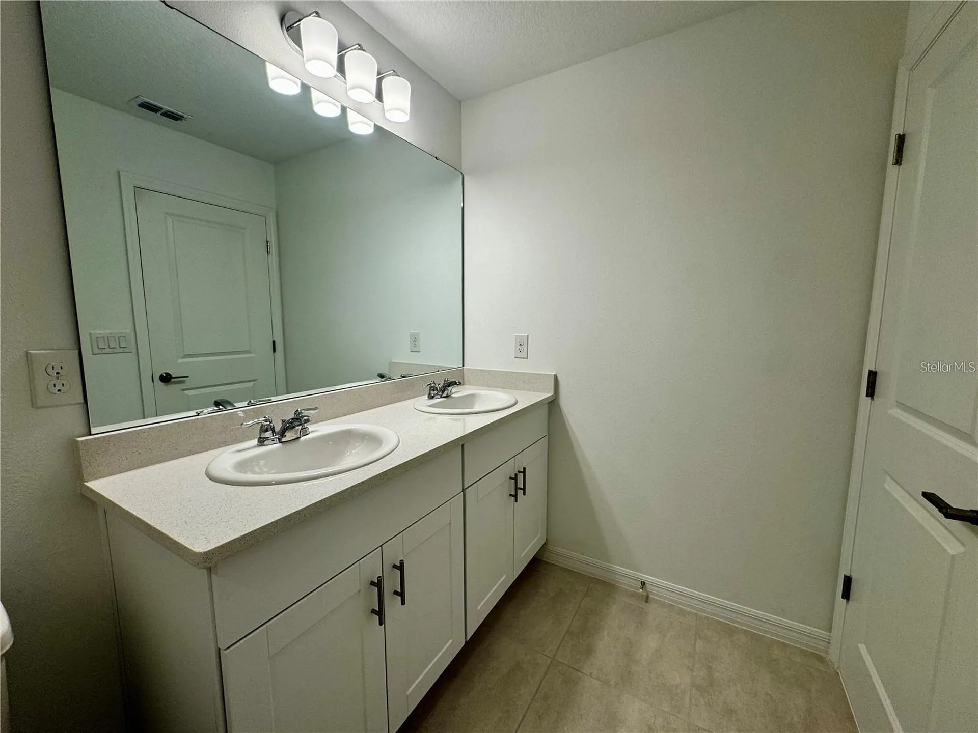 3037 Canary Avenue Davenport FL 33837