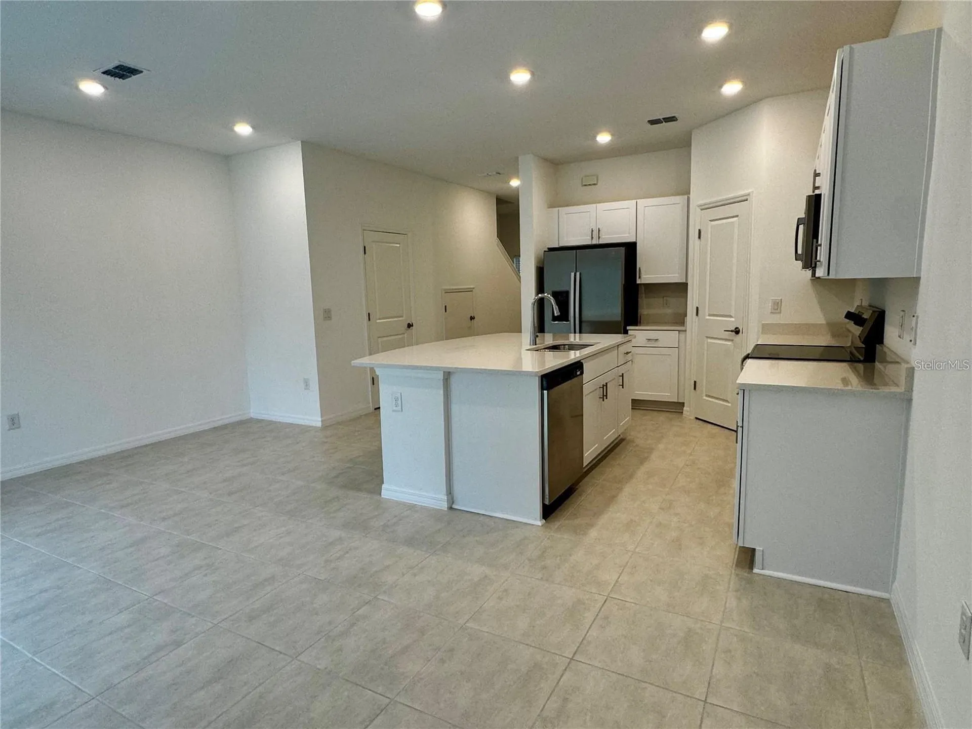 3037 Canary Avenue Davenport FL 33837