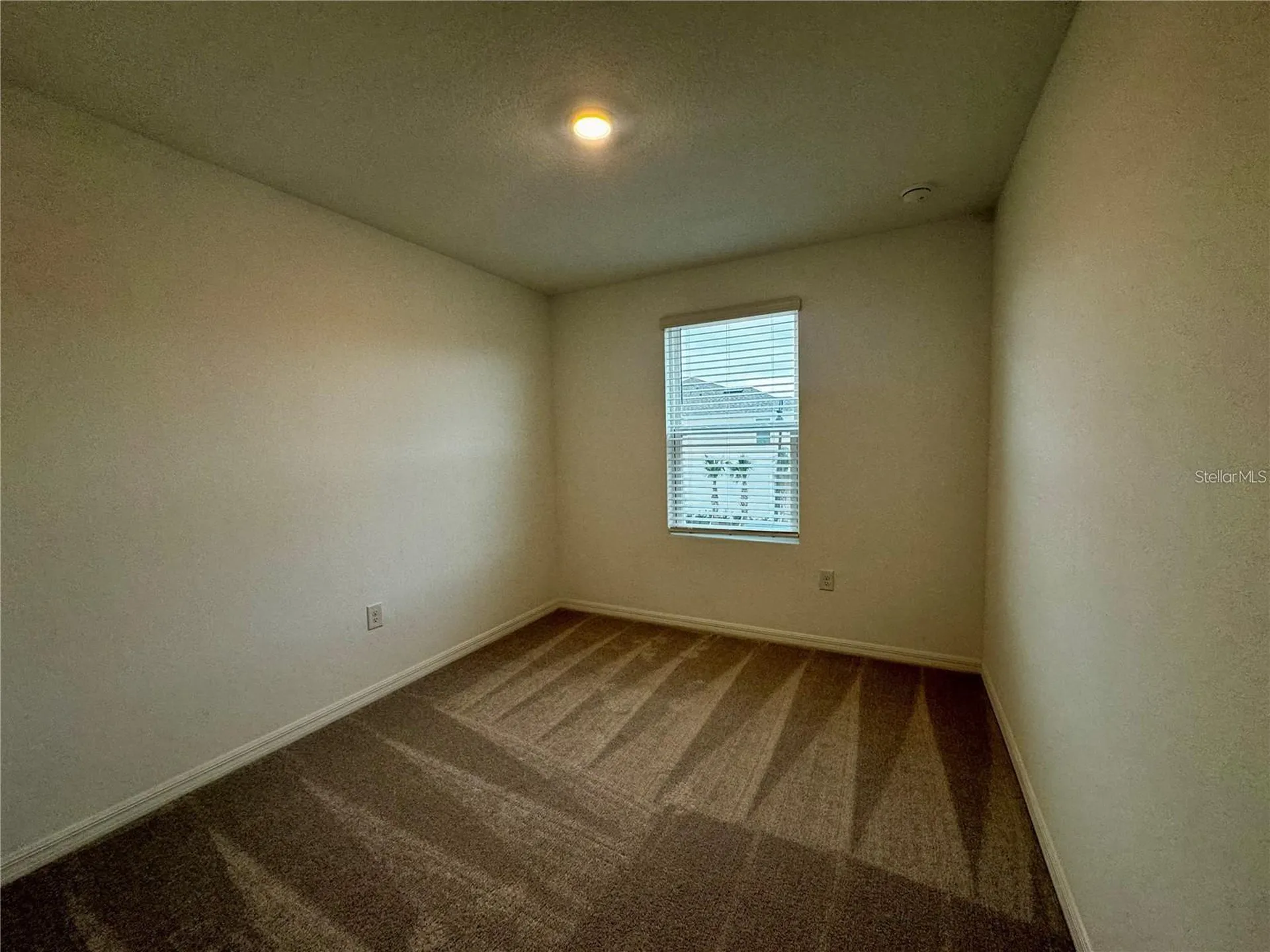 3037 Canary Avenue Davenport FL 33837