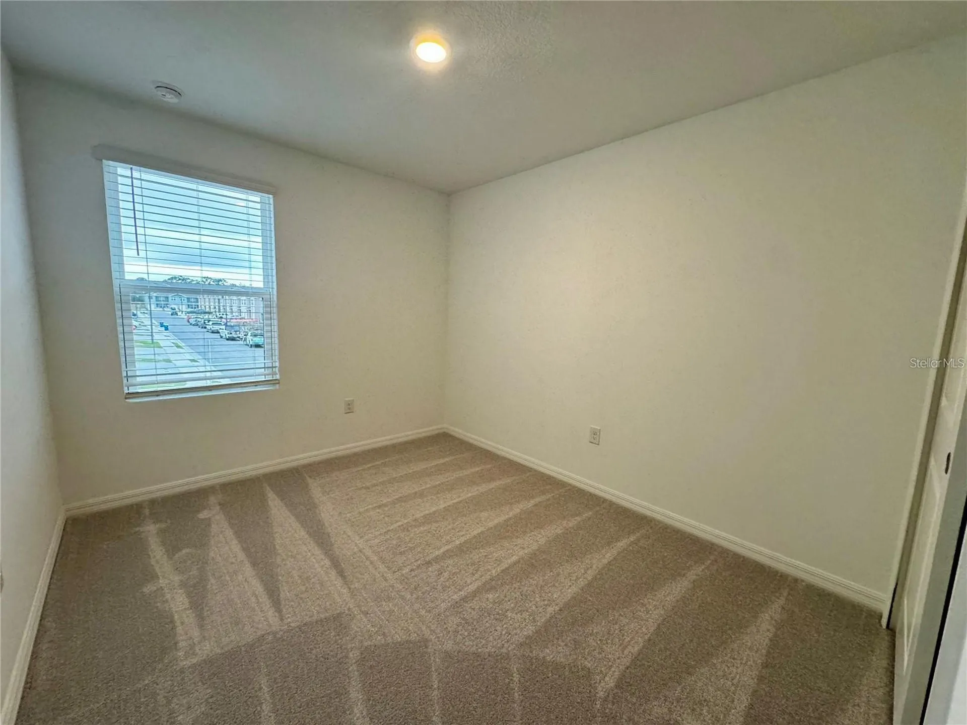 3037 Canary Avenue Davenport FL 33837