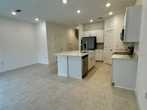 3037 Canary Avenue Davenport FL 33837