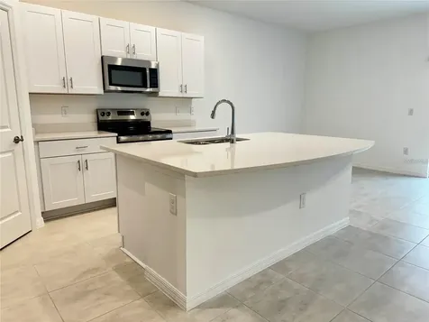 3037 Canary Avenue Davenport FL 33837