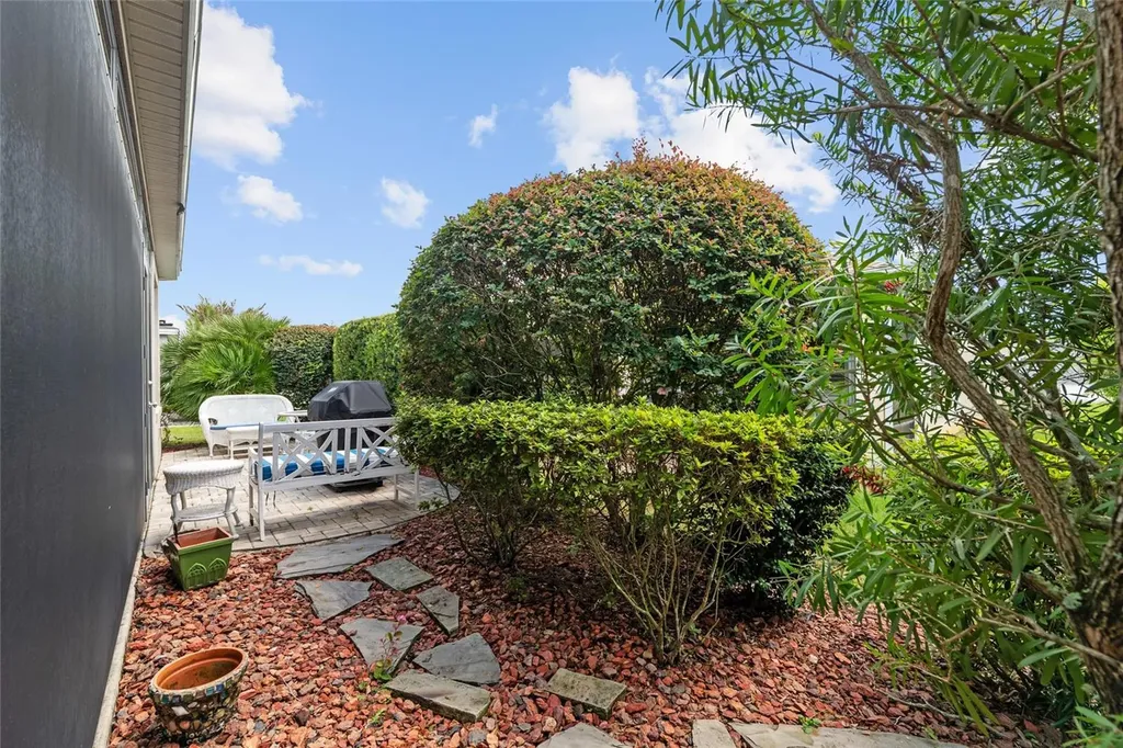 2993 Rainsong Avenue The Villages FL 32163