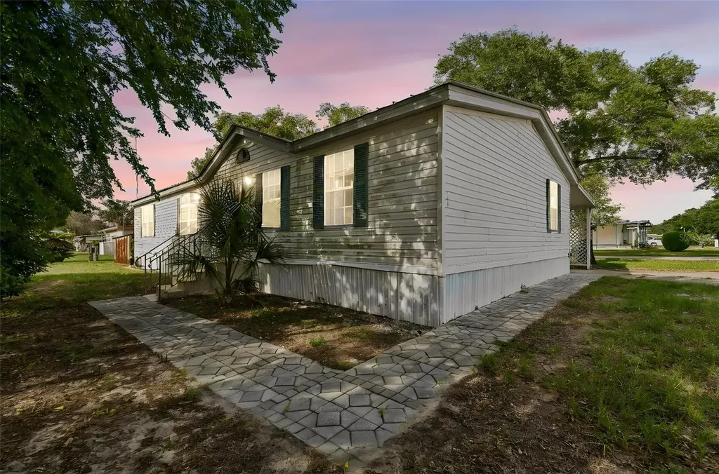 37913 Palmetto Palm Drive Zephyrhills FL 33542