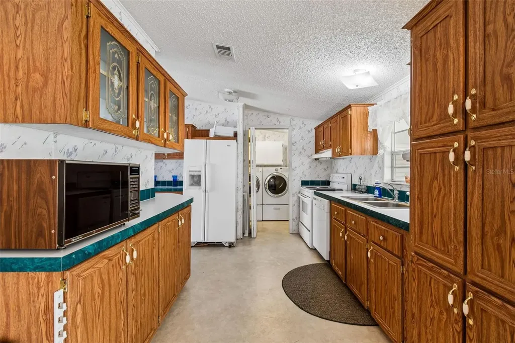 37913 Palmetto Palm Drive Zephyrhills FL 33542