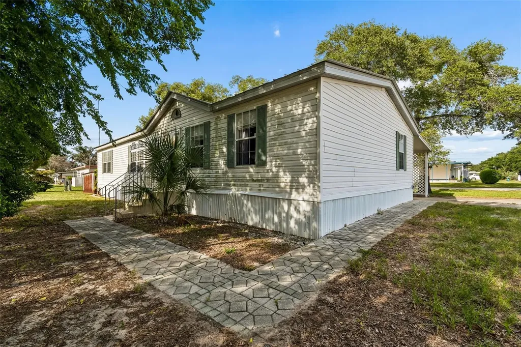 37913 Palmetto Palm Drive Zephyrhills FL 33542