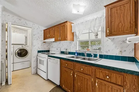 37913 Palmetto Palm Drive Zephyrhills FL 33542