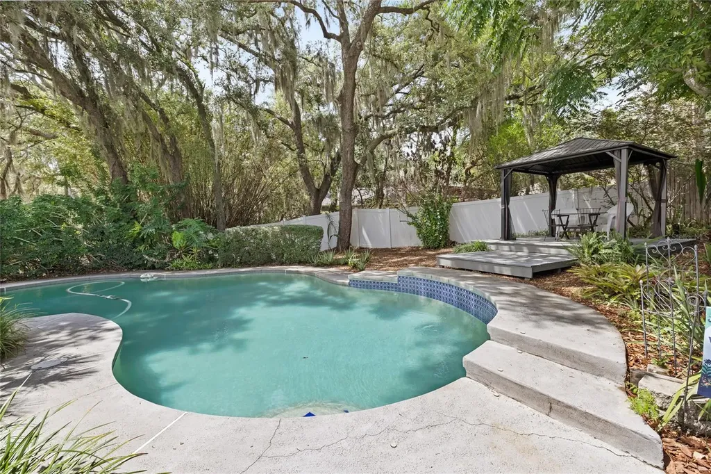 7949 Goldleaf Street Orlando FL 32835