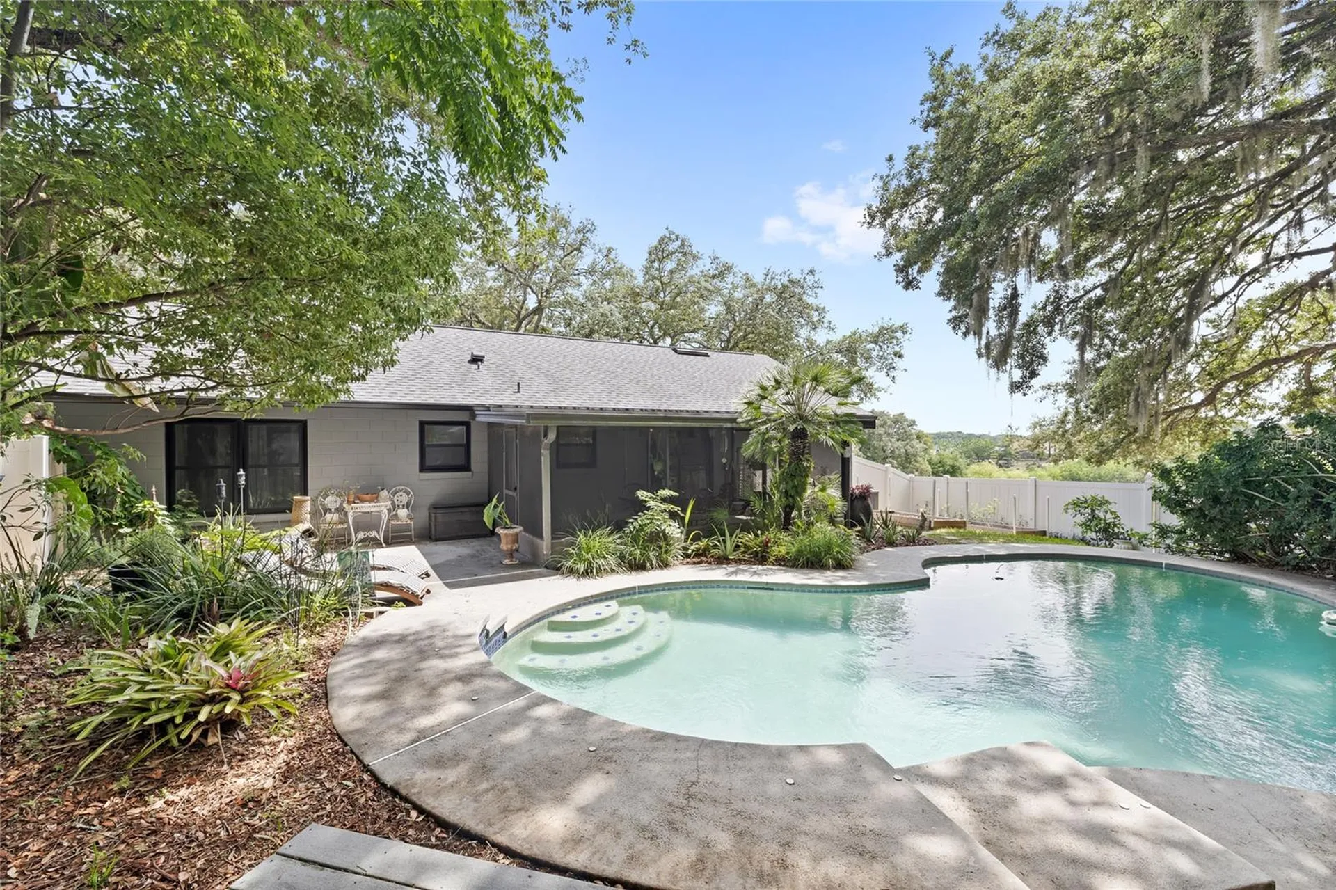 7949 Goldleaf Street Orlando FL 32835