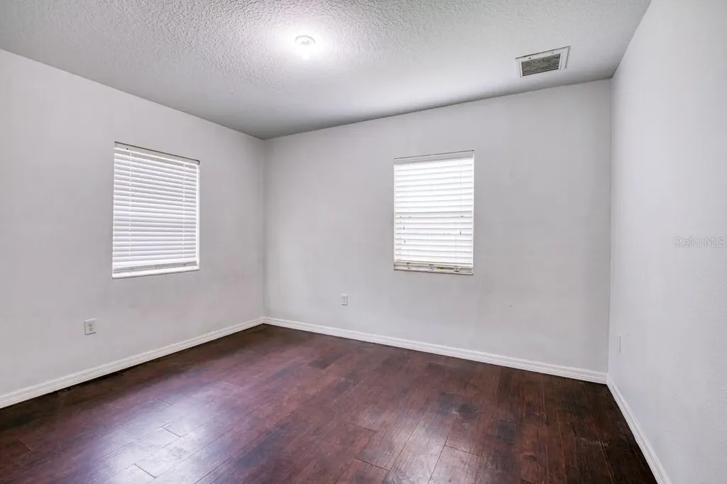 17321 Simmons Road Lutz FL 33548