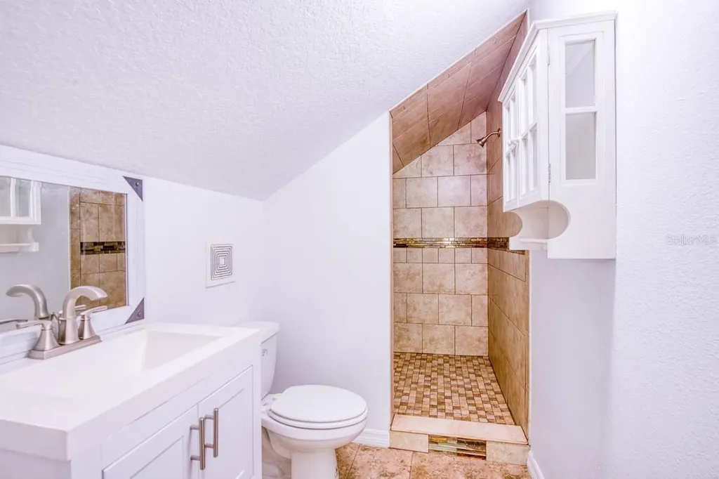 17321 Simmons Road Lutz FL 33548