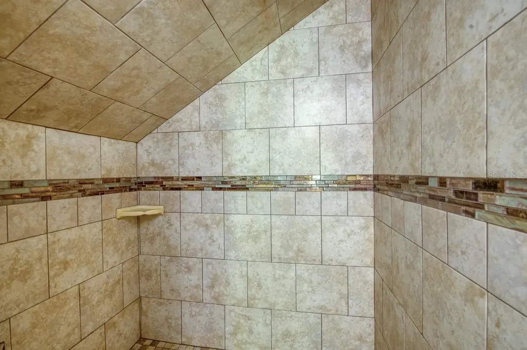 17321 Simmons Road Lutz FL 33548