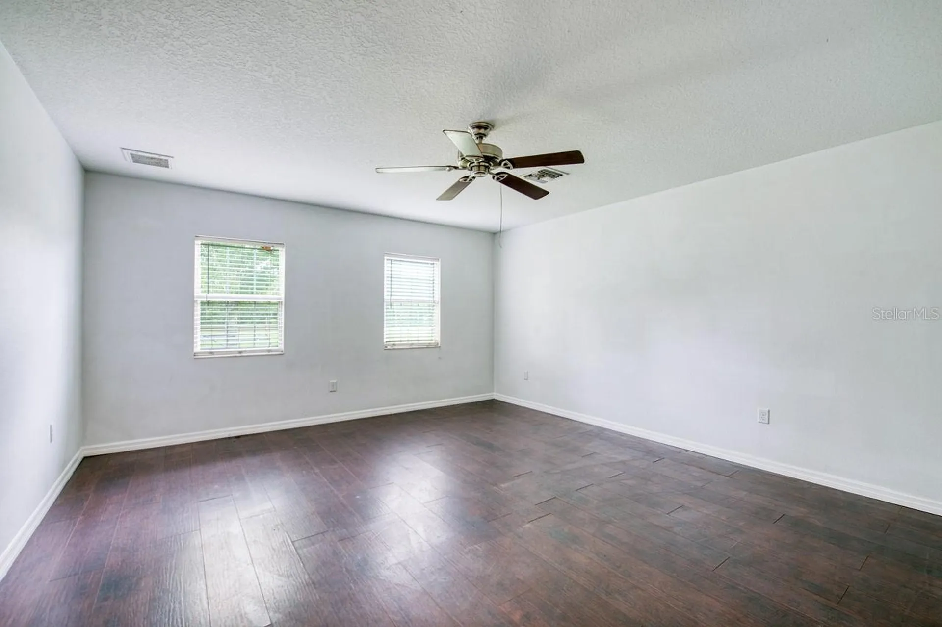 17321 Simmons Road Lutz FL 33548