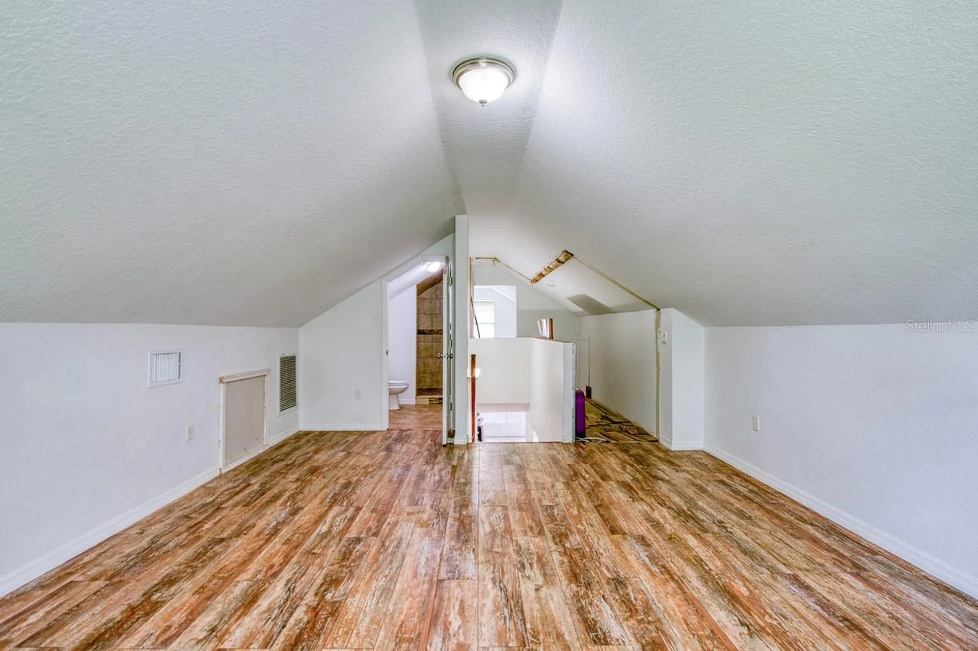 17321 Simmons Road Lutz FL 33548