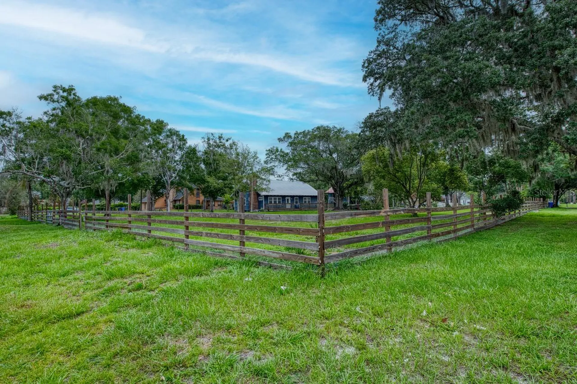 17321 Simmons Road Lutz FL 33548