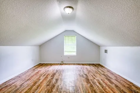 17321 Simmons Road Lutz FL 33548
