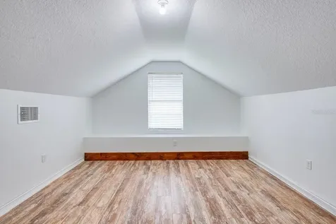 17321 Simmons Road Lutz FL 33548
