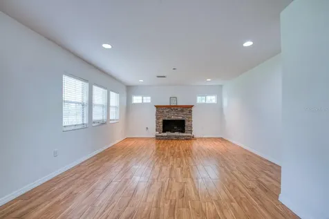 17321 Simmons Road Lutz FL 33548