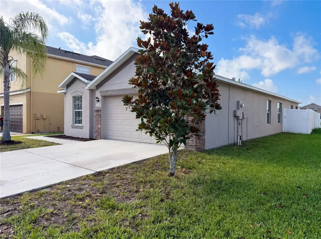1969 Hawks View Drive Ruskin FL 33570