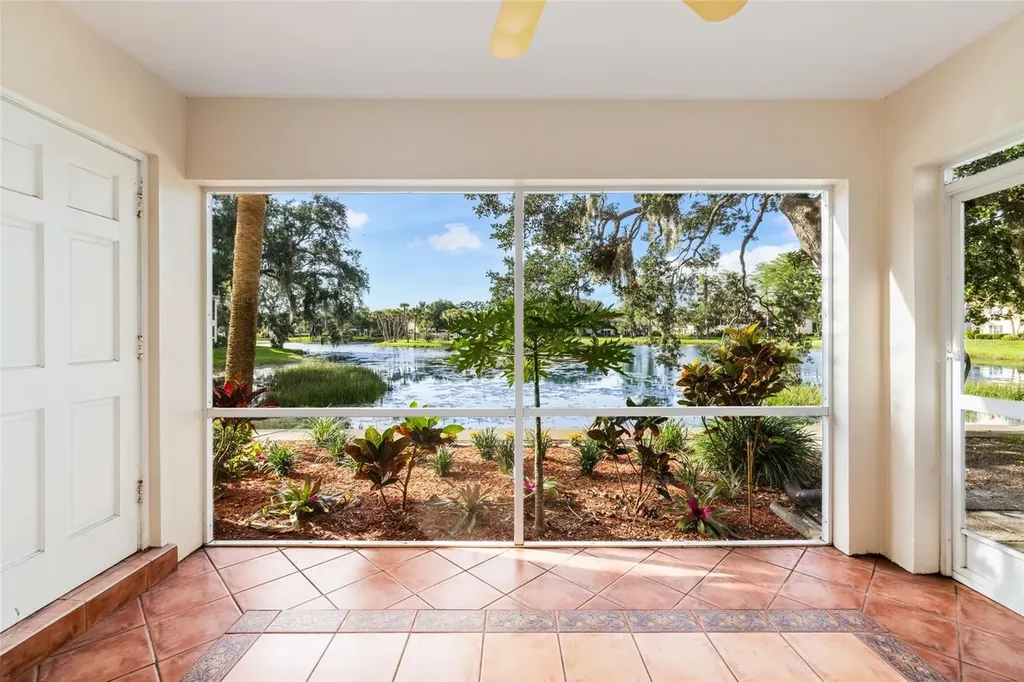 10360 Carrollwood Lane Tampa FL 33618