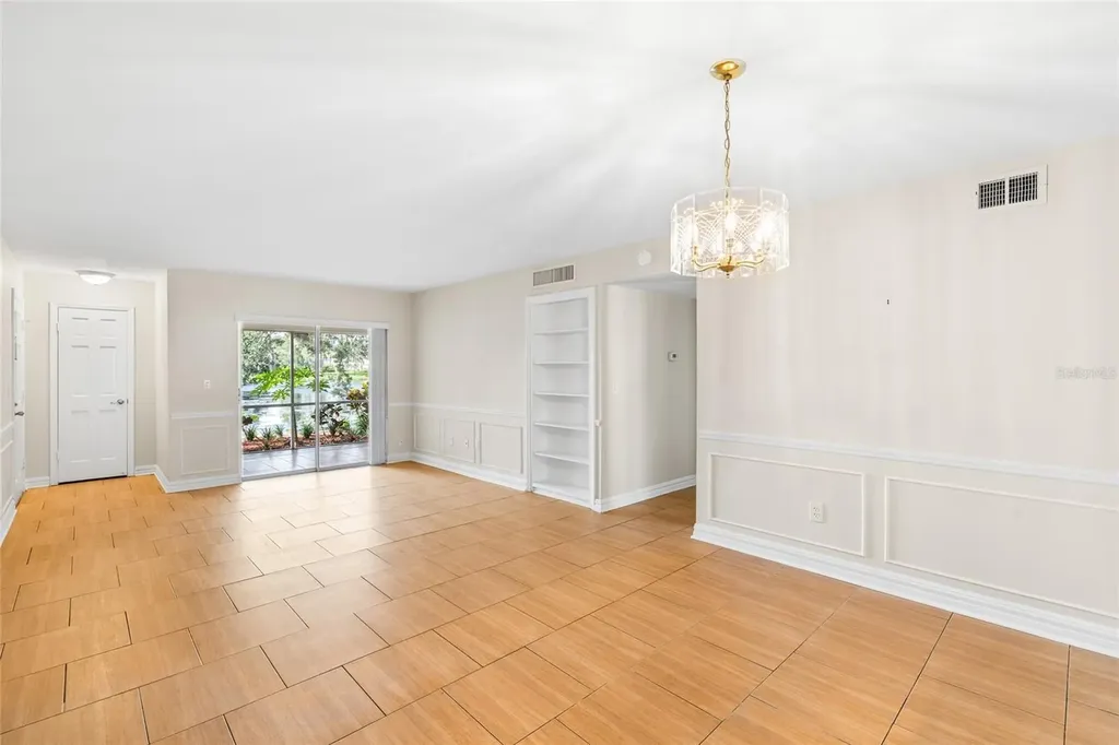 10360 Carrollwood Lane Tampa FL 33618