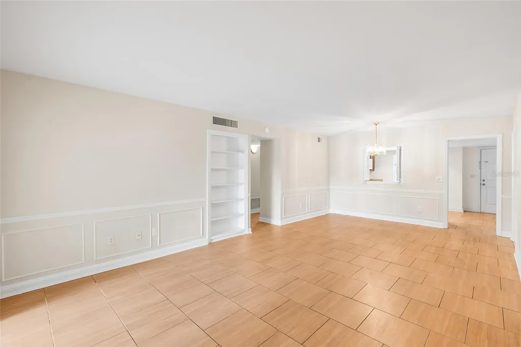 10360 Carrollwood Lane Tampa FL 33618