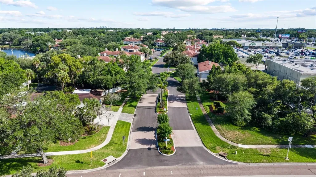 10360 Carrollwood Lane Tampa FL 33618