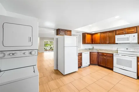 10360 Carrollwood Lane Tampa FL 33618