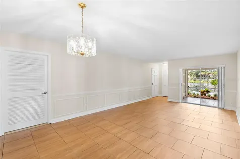 10360 Carrollwood Lane Tampa FL 33618