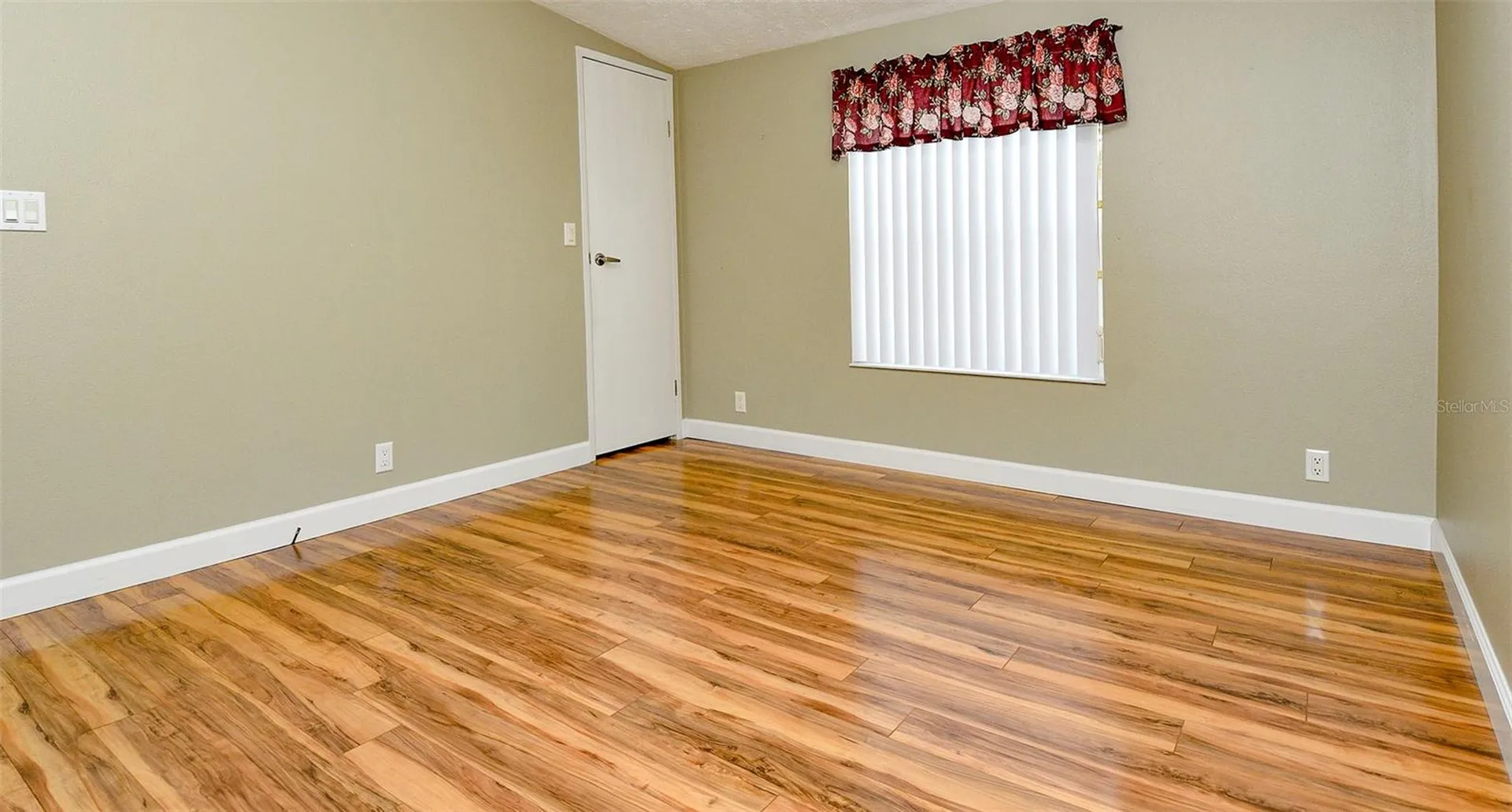 37848 Maywood Bay Drive Leesburg FL 34788