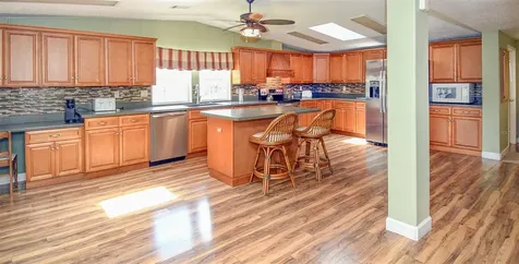 37848 Maywood Bay Drive Leesburg FL 34788