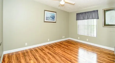 37848 Maywood Bay Drive Leesburg FL 34788
