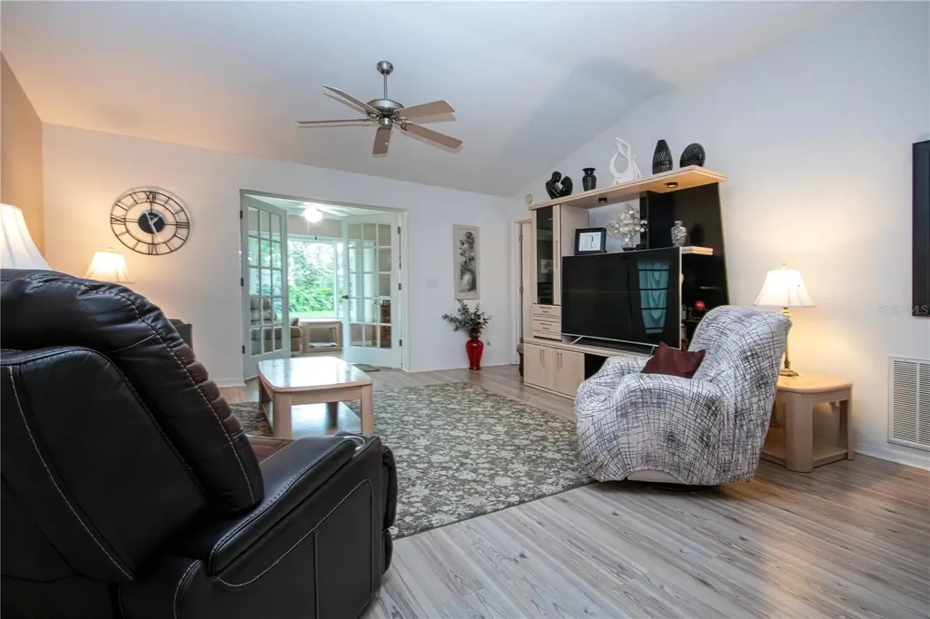 1406 Bluewater Drive Sun City Center FL 33573