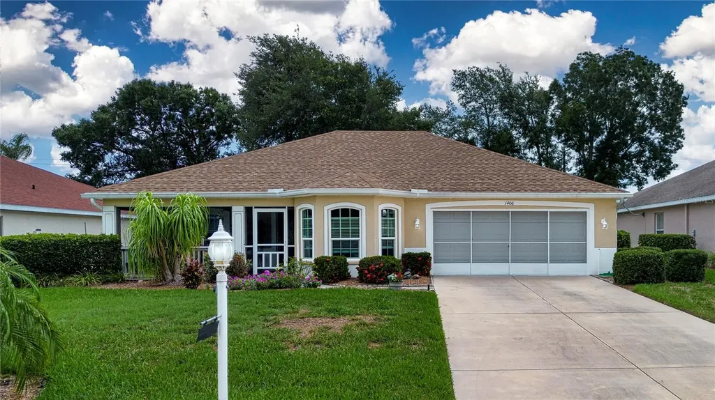 1406 Bluewater Drive Sun City Center FL 33573