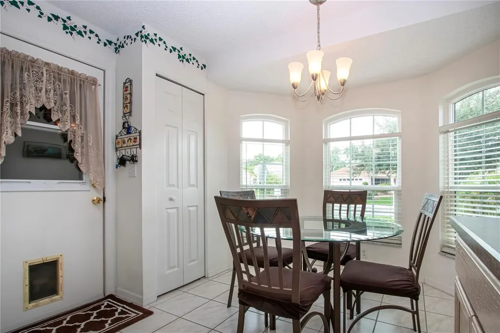 1406 Bluewater Drive Sun City Center FL 33573