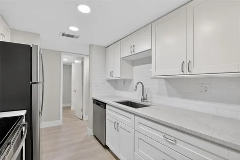 3795 41st Lane S St Petersburg FL 33711
