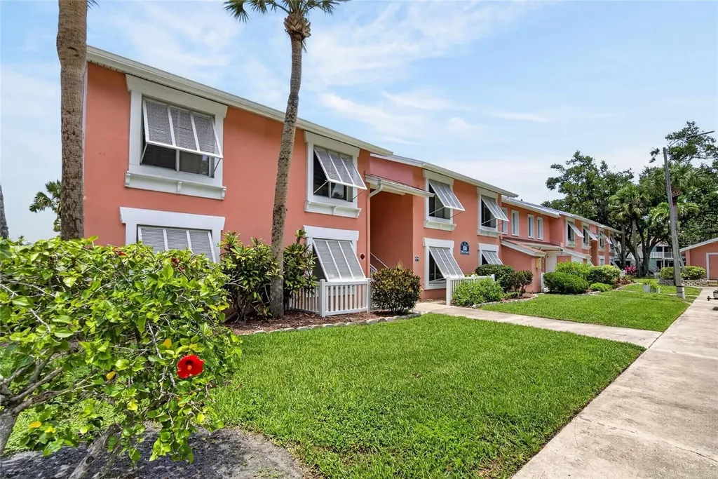 3795 41st Lane S St Petersburg FL 33711